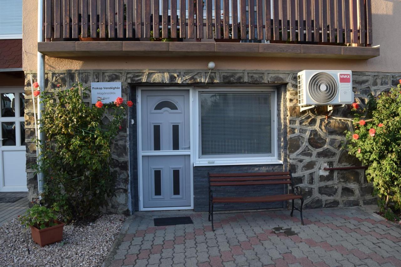 Prokop Vendeghaz Hotel Tolcsva Exterior photo